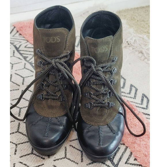 TOD’s Duck Lace Up Heeled Booties in Olive Green Suede & Black, sz 6.5 - Picture 4 of 16